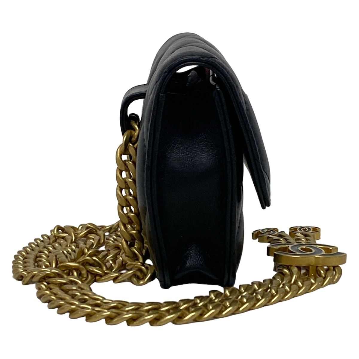 Chanel Waist Pouch Quilted Black Chain Belt Vintage Gold Lambskin — view 2