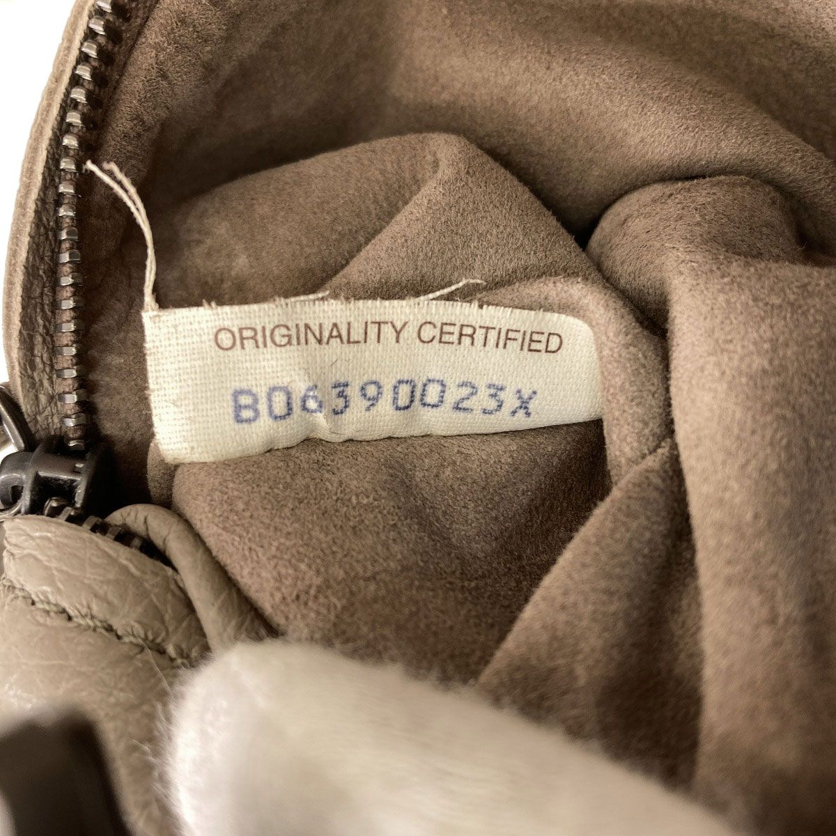 Bottega Veneta 2-Way Handbag Leather — view 7