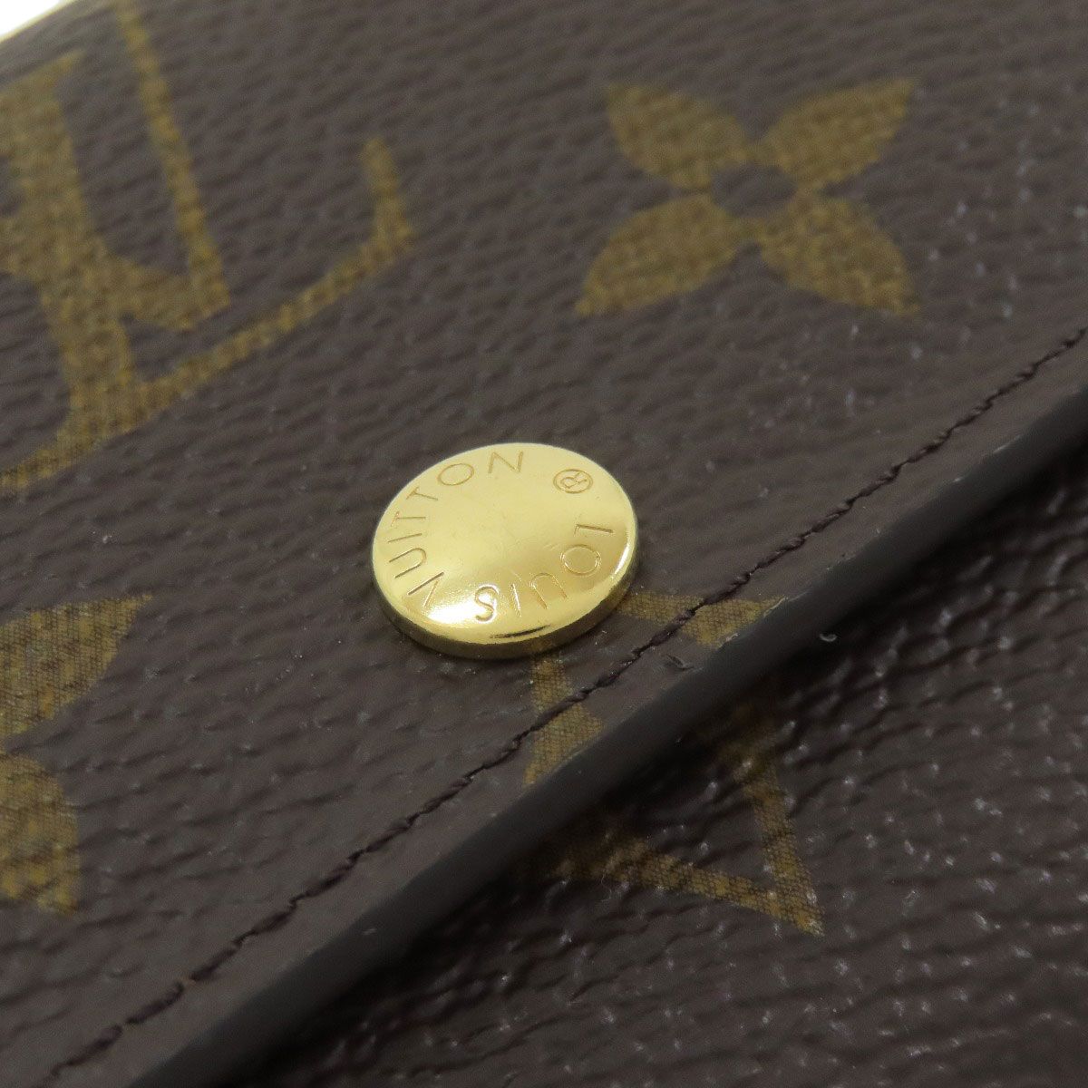 Louis Vuitton Multicles 6 Key Case Monogram Canvas Key Holder — view 7