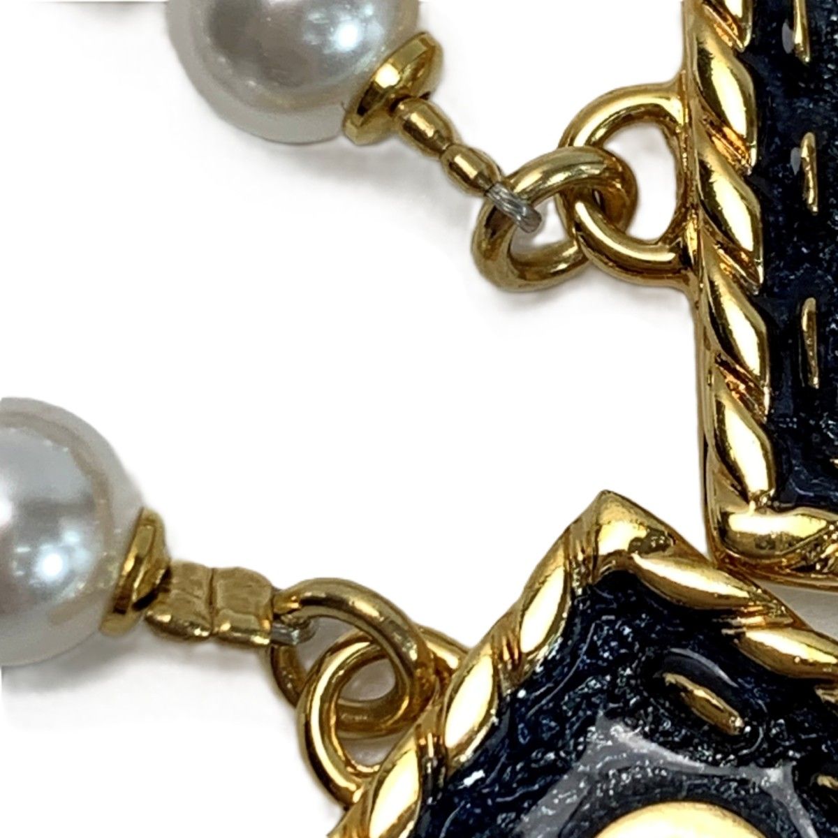 Chanel No5 Pearl Necklace Long Plated — view 6