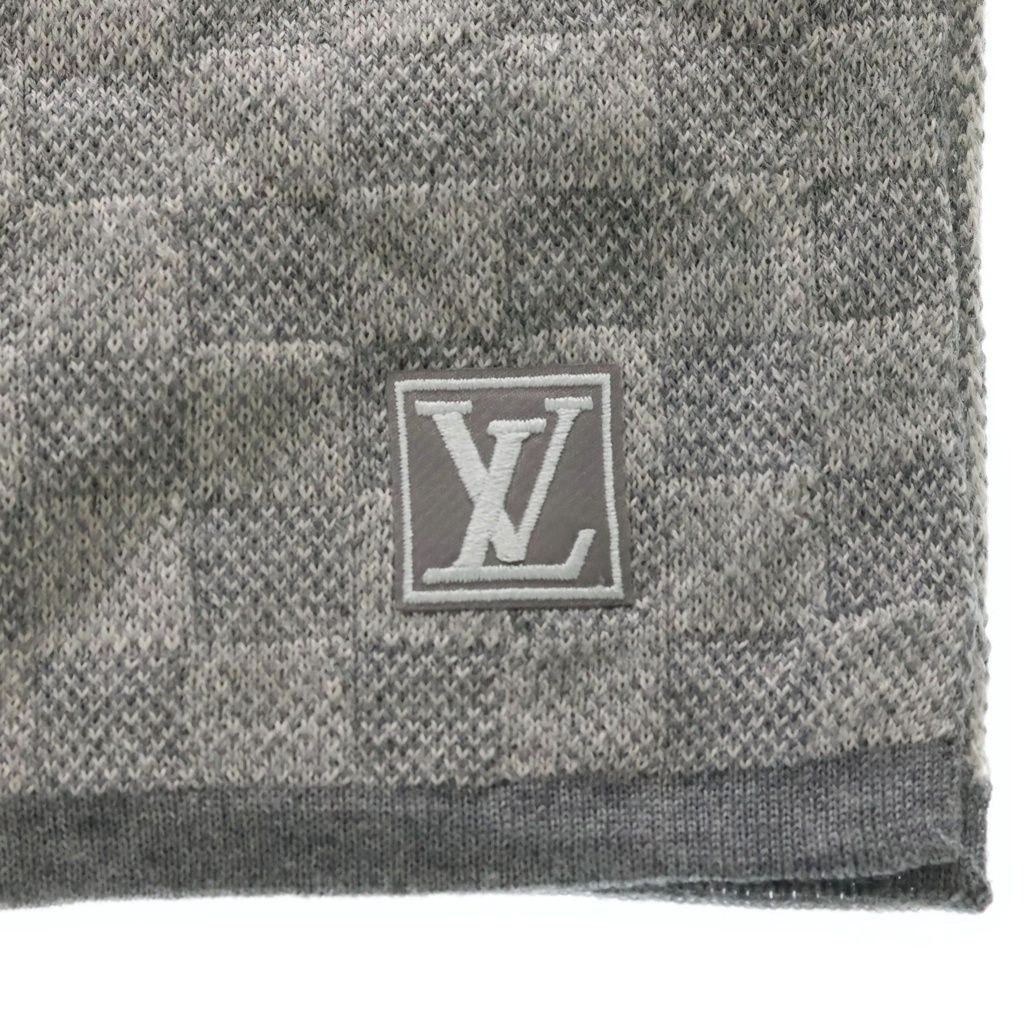 Louis Vuitton Echarpe Petit Damier Wool Scarf Gray — view 3