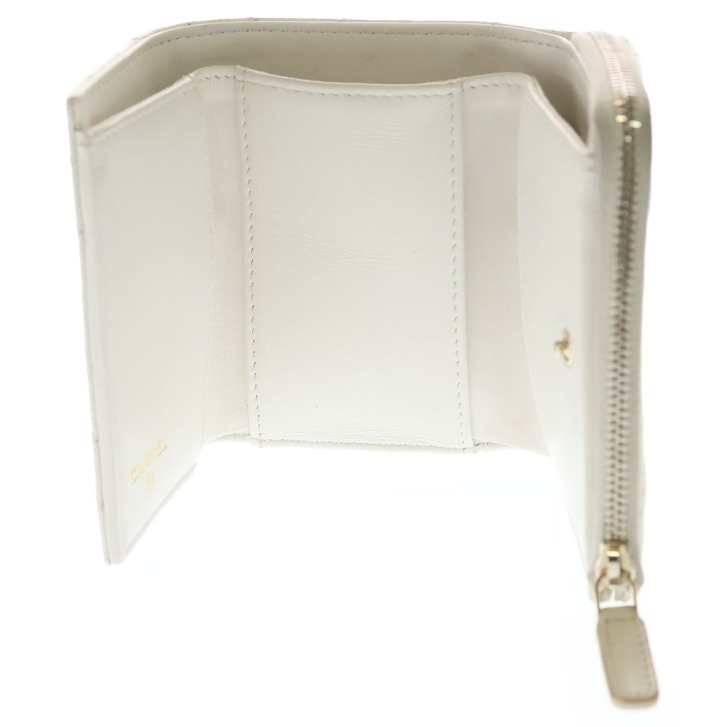 Chanel Zip Around Mini Wallet Coin Case White Caviar Leather Gold — view 4