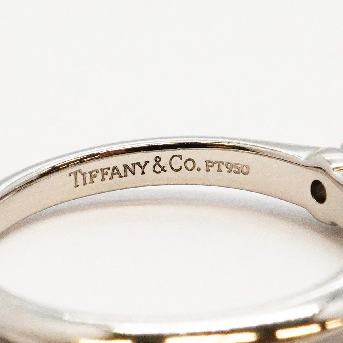 Tiffany & Co Ring Solitaire Platinum Diamond — view 4