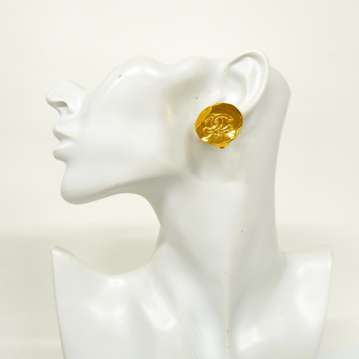 Chanel Earrings Vintage CC Logo Gold Plated — view 5