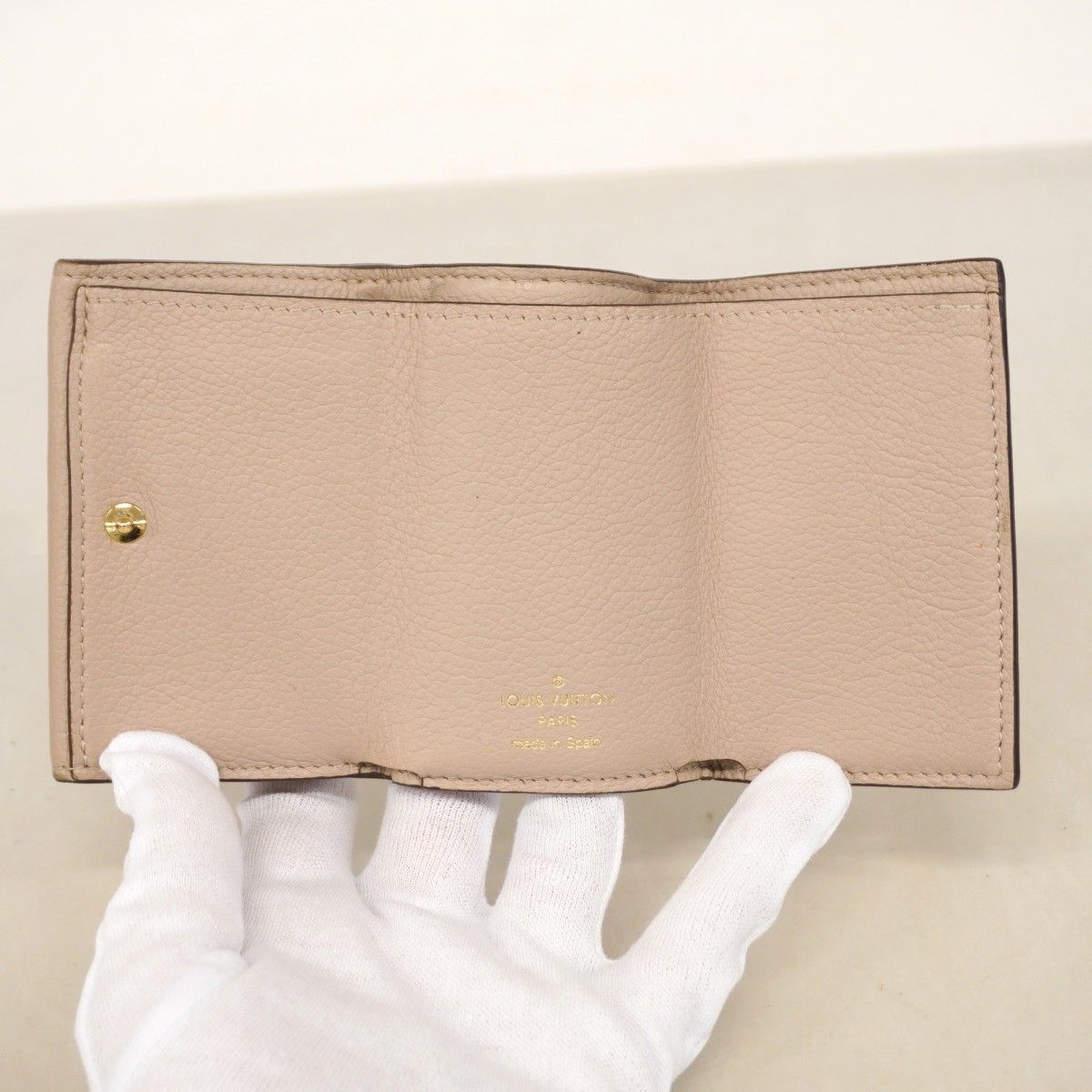 Louis Vuitton Trifold Wallet Calf Portefeuille Lock Mini Gray — view 4