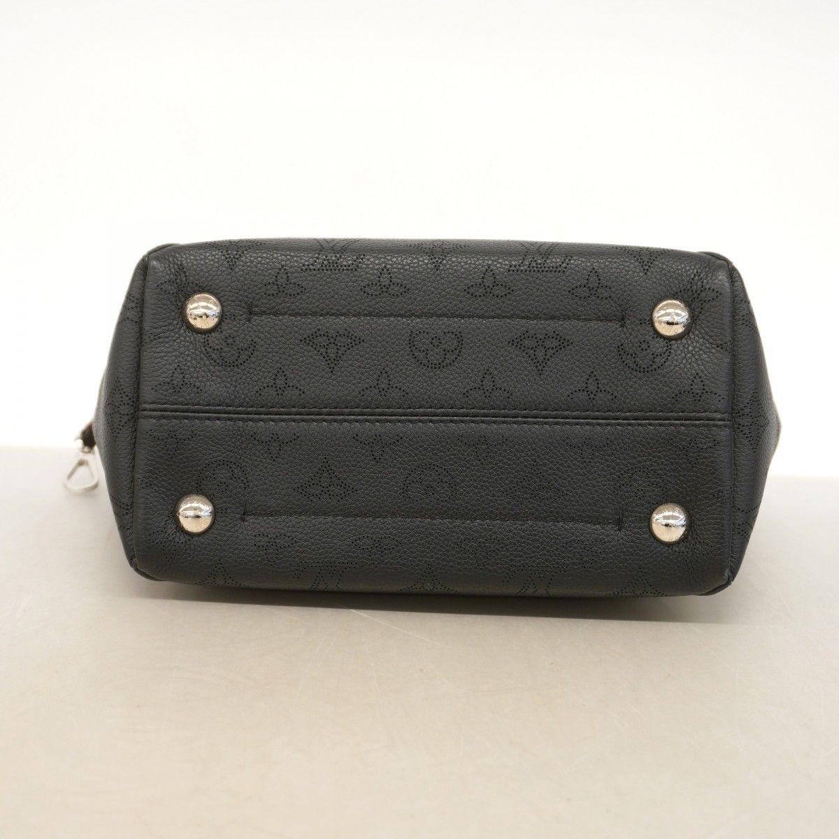 Louis Vuitton Handbag Mahina Hina PM Noir 2-Way — view 3
