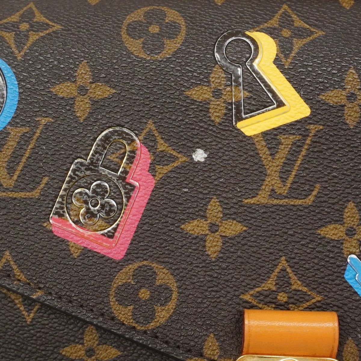Louis Vuitton Handbag Monogram Love Lock Pochette Metis MM Brown 2-Way — view 7