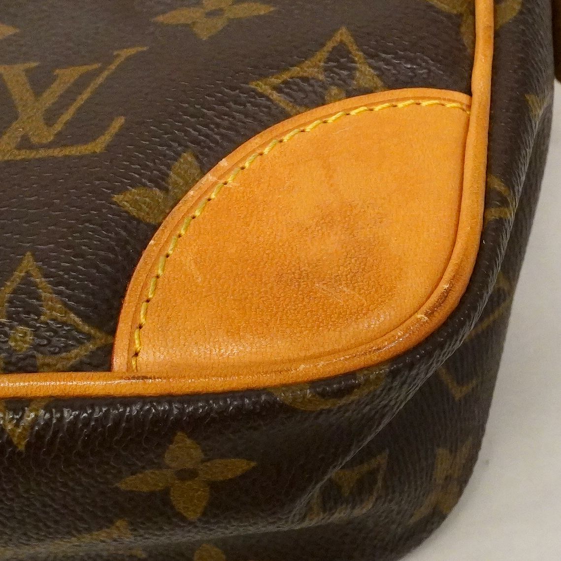 Louis Vuitton Clutch Monogram Compiegne 28 Brown — view 8