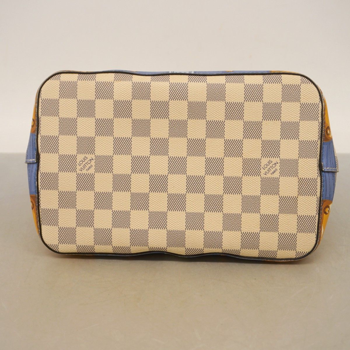 Louis Vuitton Shoulder Bag Damier Azur Summer Trunk Neo Noe White — view 3