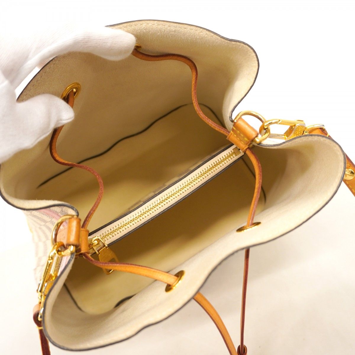 Louis Vuitton Shoulder Bag Damier Azur Summer Trunk Neo Noe White — view 4