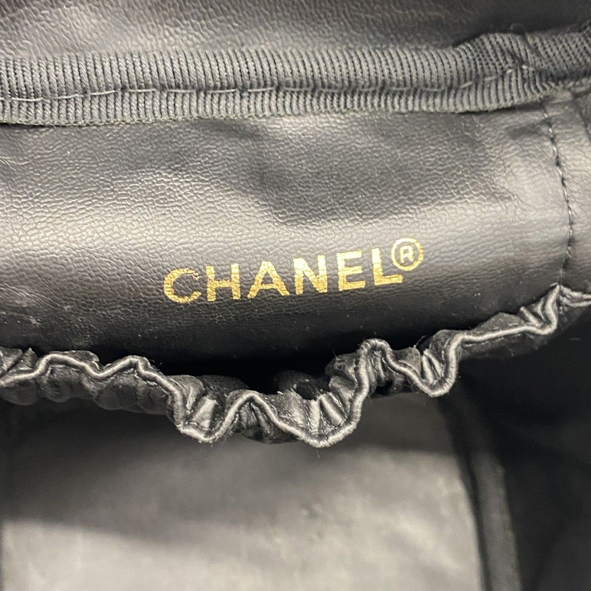 Chanel Vanity Bag Bicolor Lambskin Black Gold — view 5