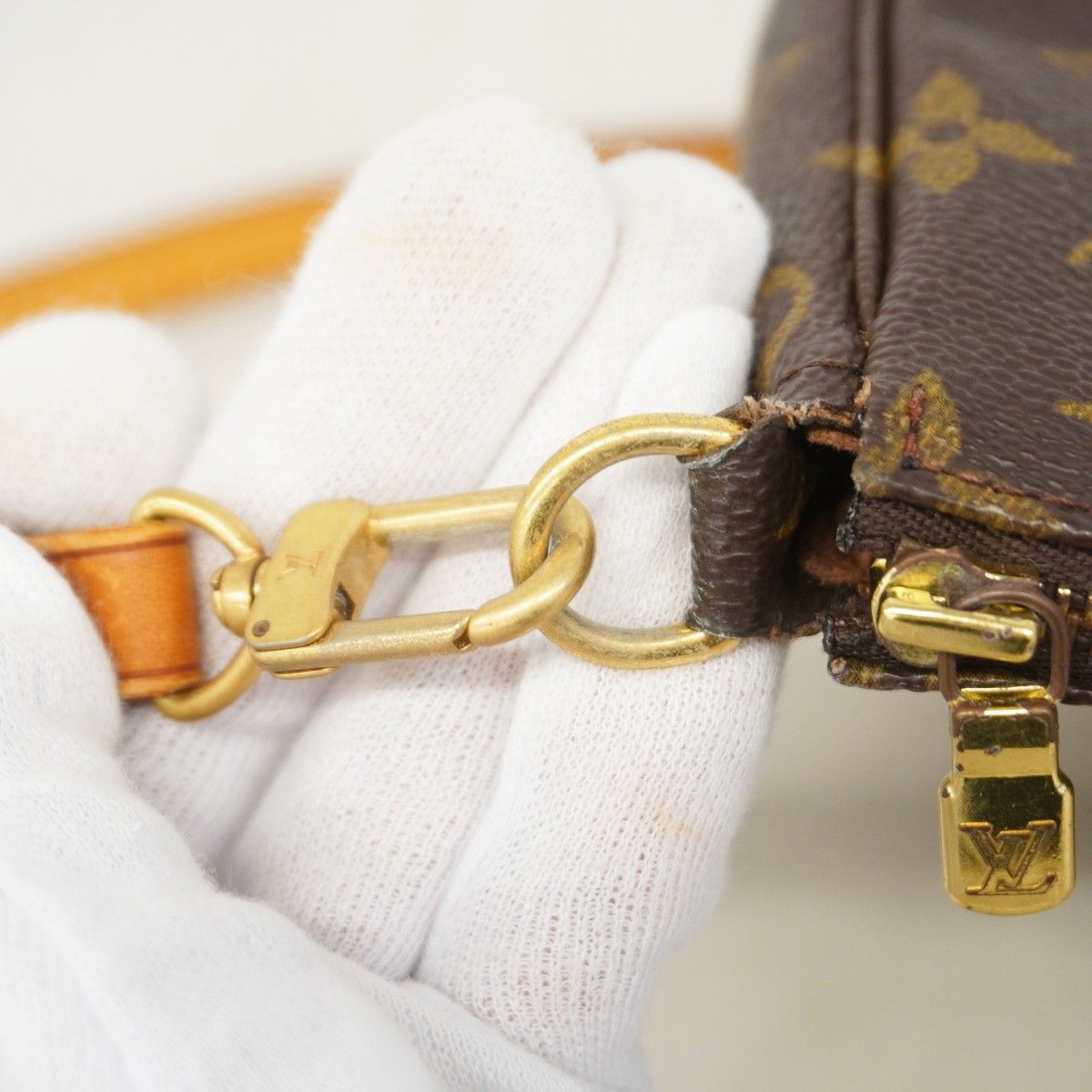 Louis Vuitton Pouch Monogram Pochette Brown — view 8