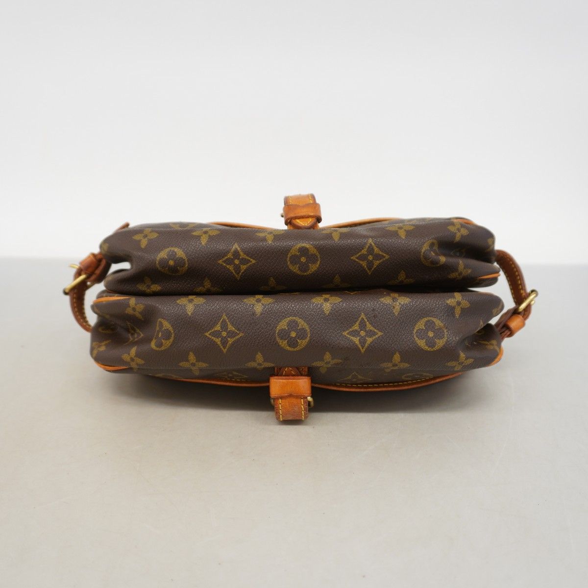 Louis Vuitton Shoulder Bag Monogram Saumur 30 Brown — view 3