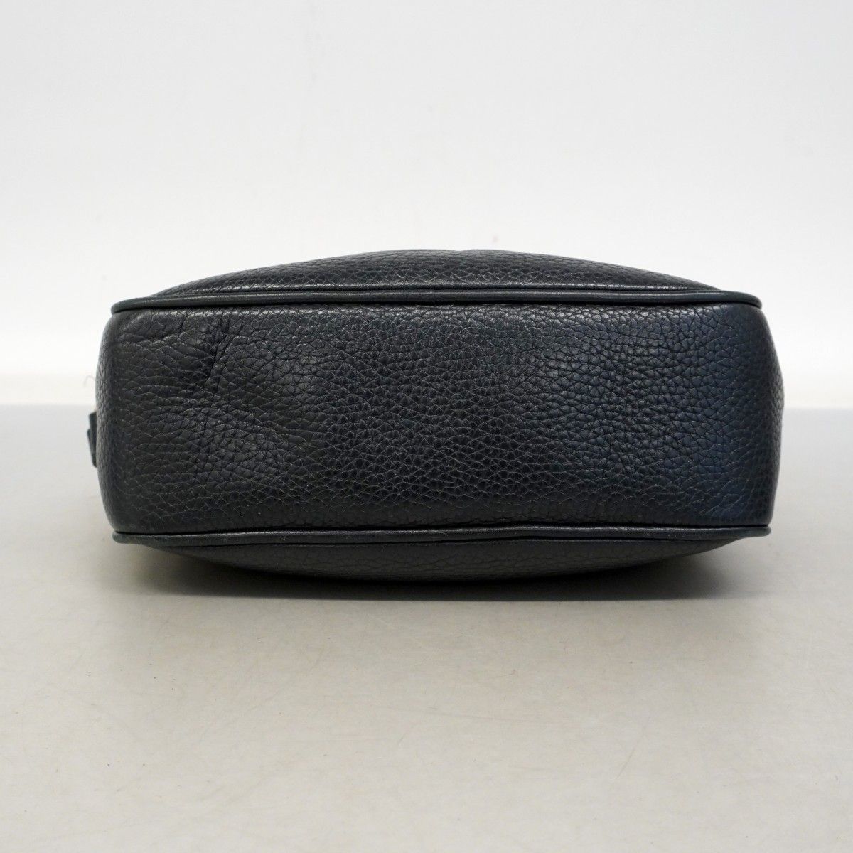 Gucci Shoulder Bag Soho Leather Black Champagne Gold — view 3
