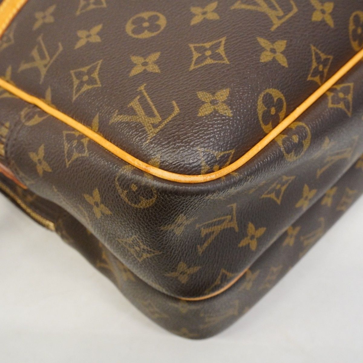 Louis Vuitton Shoulder Bag Monogram Reporter GM Brown — view 6
