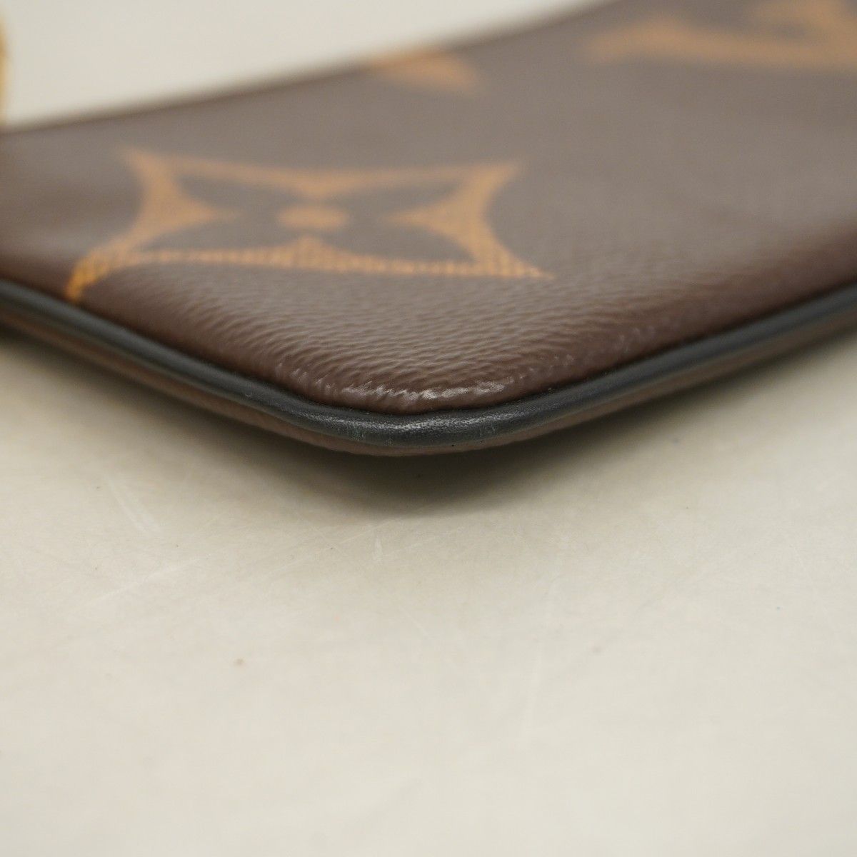 Louis Vuitton Pouch Monogram Giant Reverse Pochette Trio Brown — view 6
