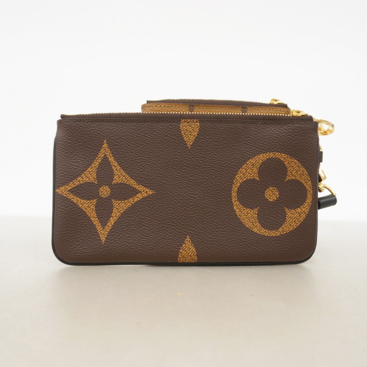 Louis Vuitton Pouch Monogram Giant Reverse Pochette Trio Brown — view 8
