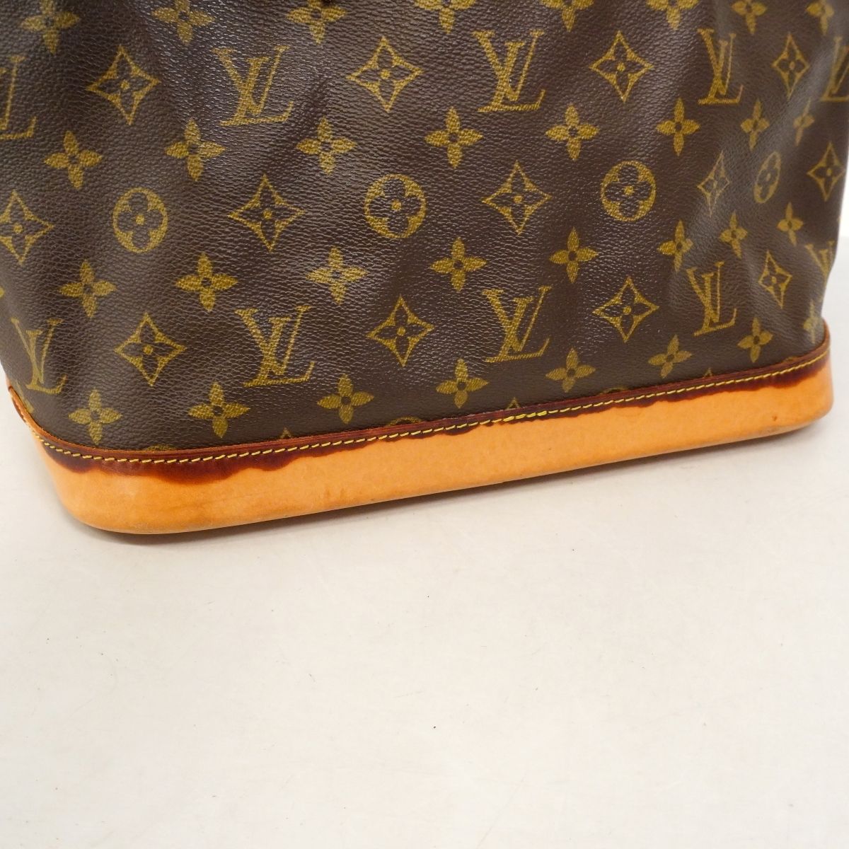 Louis Vuitton Handbag Monogram Alma Brown — view 6