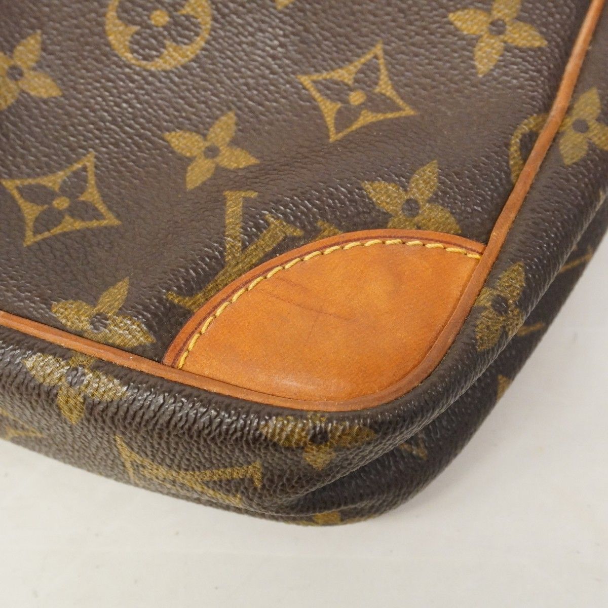 Louis Vuitton Shoulder Bag Monogram Danube Brown — view 8