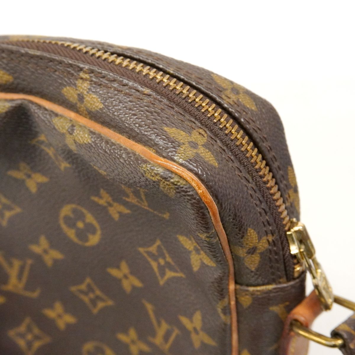 Louis Vuitton Shoulder Bag Monogram Danube Brown — view 9