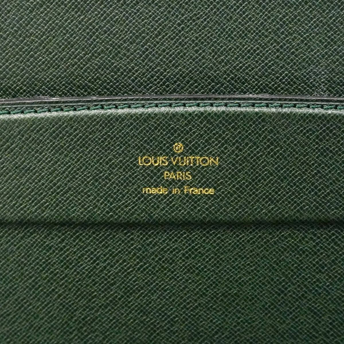Louis Vuitton Attache Case Taiga Dipolomat 42 Epi Sea Shoulder — view 5