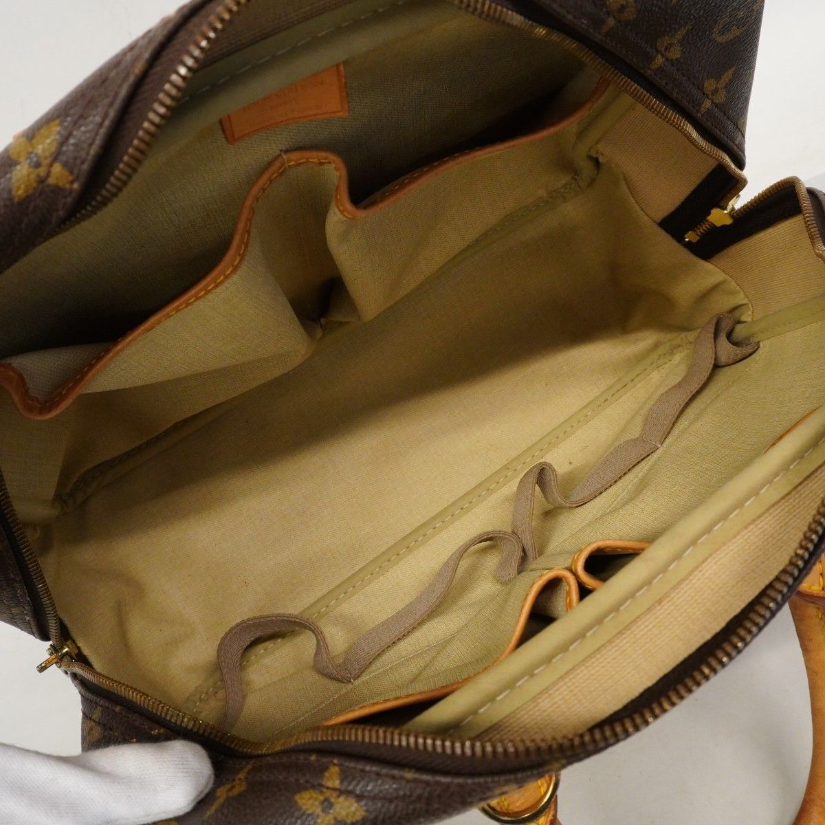 Louis Vuitton Handbag Monogram Deauville Brown — view 4