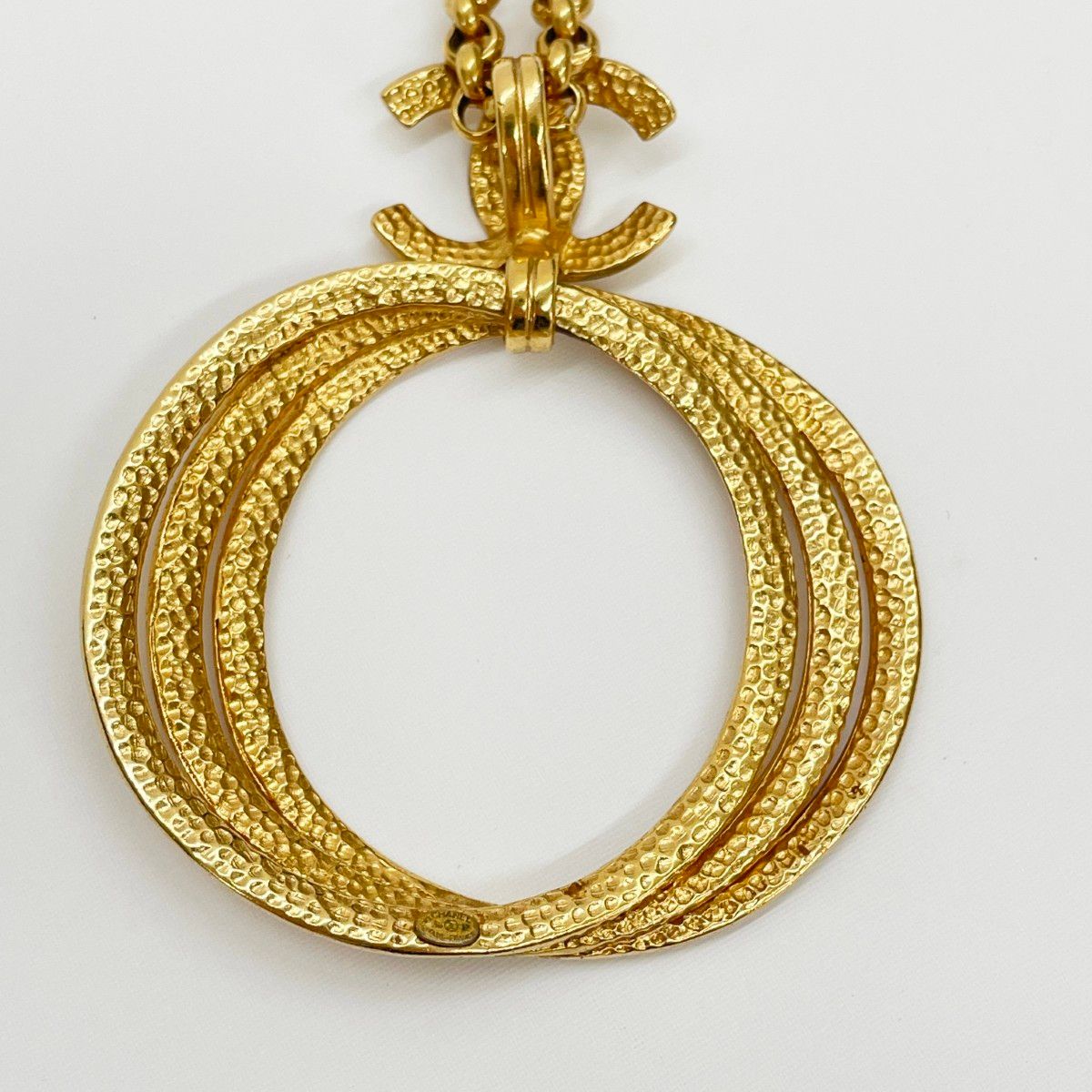 Chanel Pendant Spring Collection CC Logo Turnlock Gold Vintage — view 5