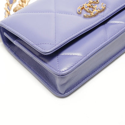 Chanel Shoulder Bag 19 Quilted 2-Way Chain Wallet — view 5