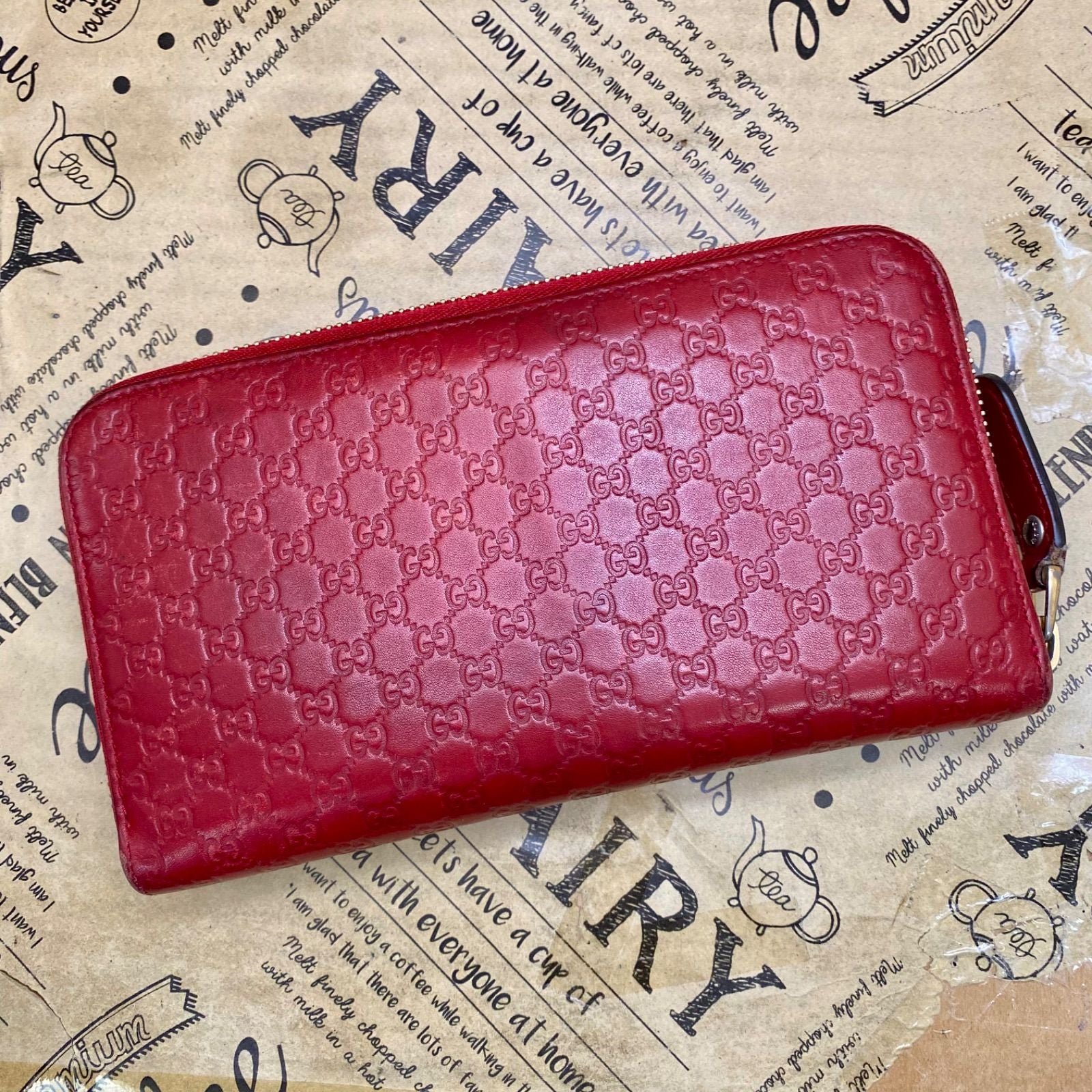 Gucci Wallet Micro GG Leather Red Round Card Billfold Coin — view 4