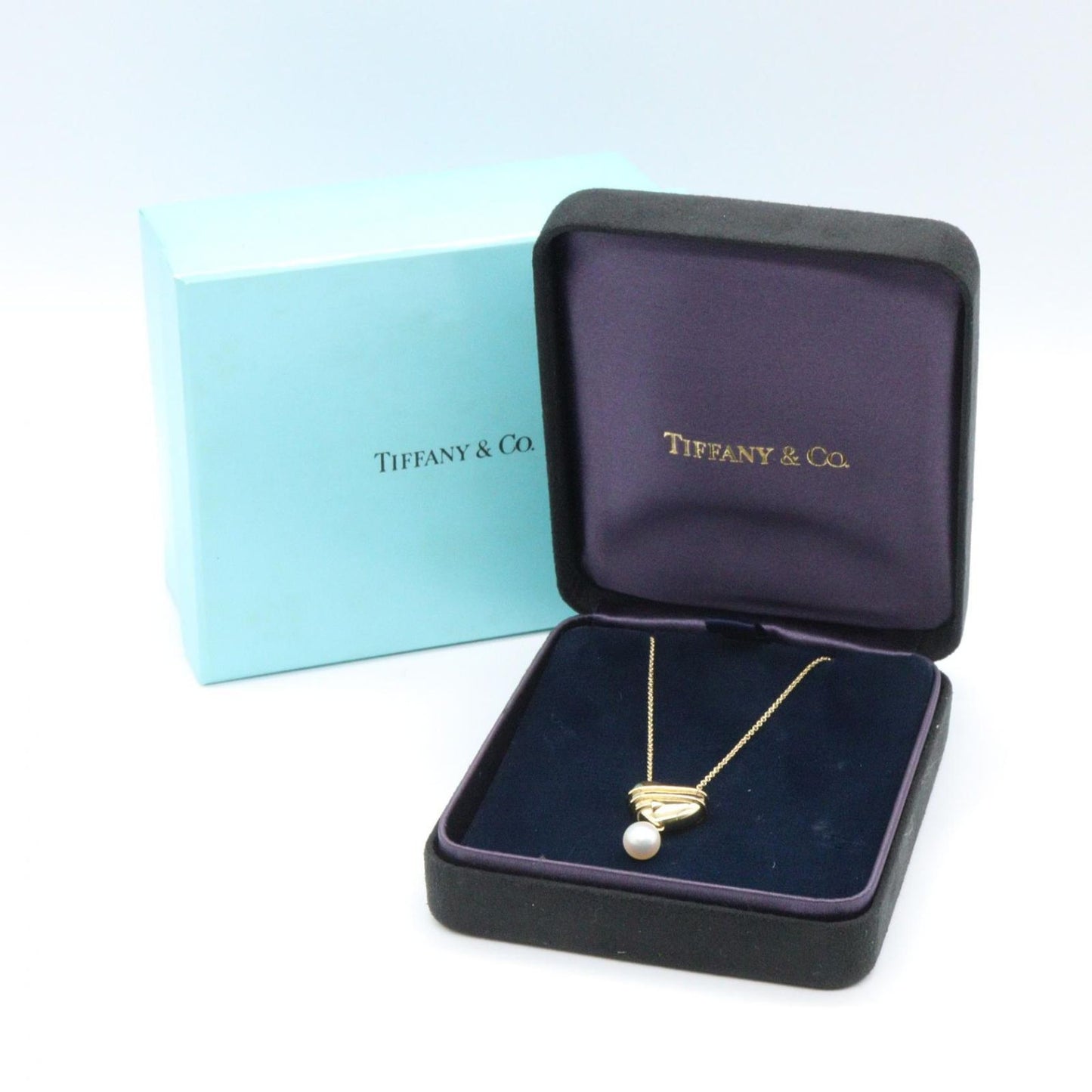 Tiffany & Co Necklace Heart Aro Pearl 41 cm 18k — view 6