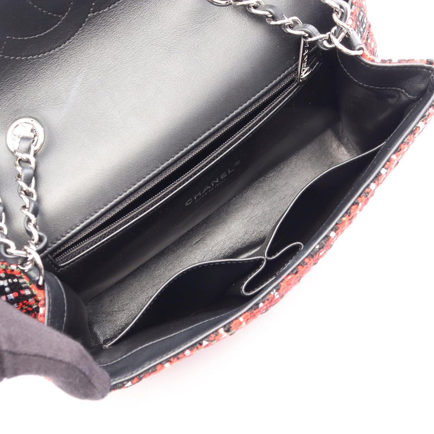 Chanel Shoulder Bag CC Filigree Red Black Fabric Leather CC Quilted Chain — view 3