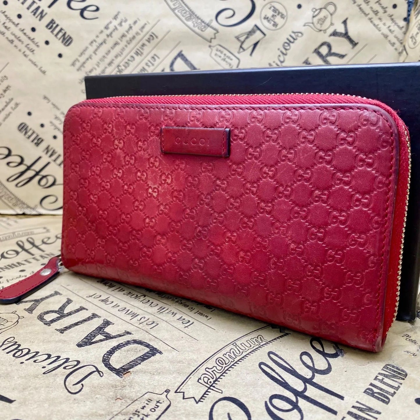 Gucci Wallet Micro GG Leather Red Round Card Billfold Coin