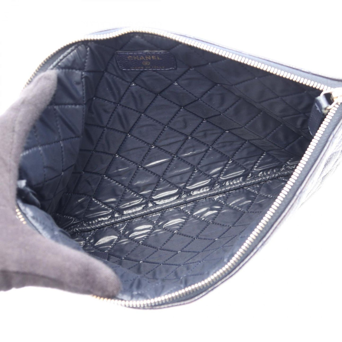 Chanel Clutch Quilted Navy Caviar Leather — view 3