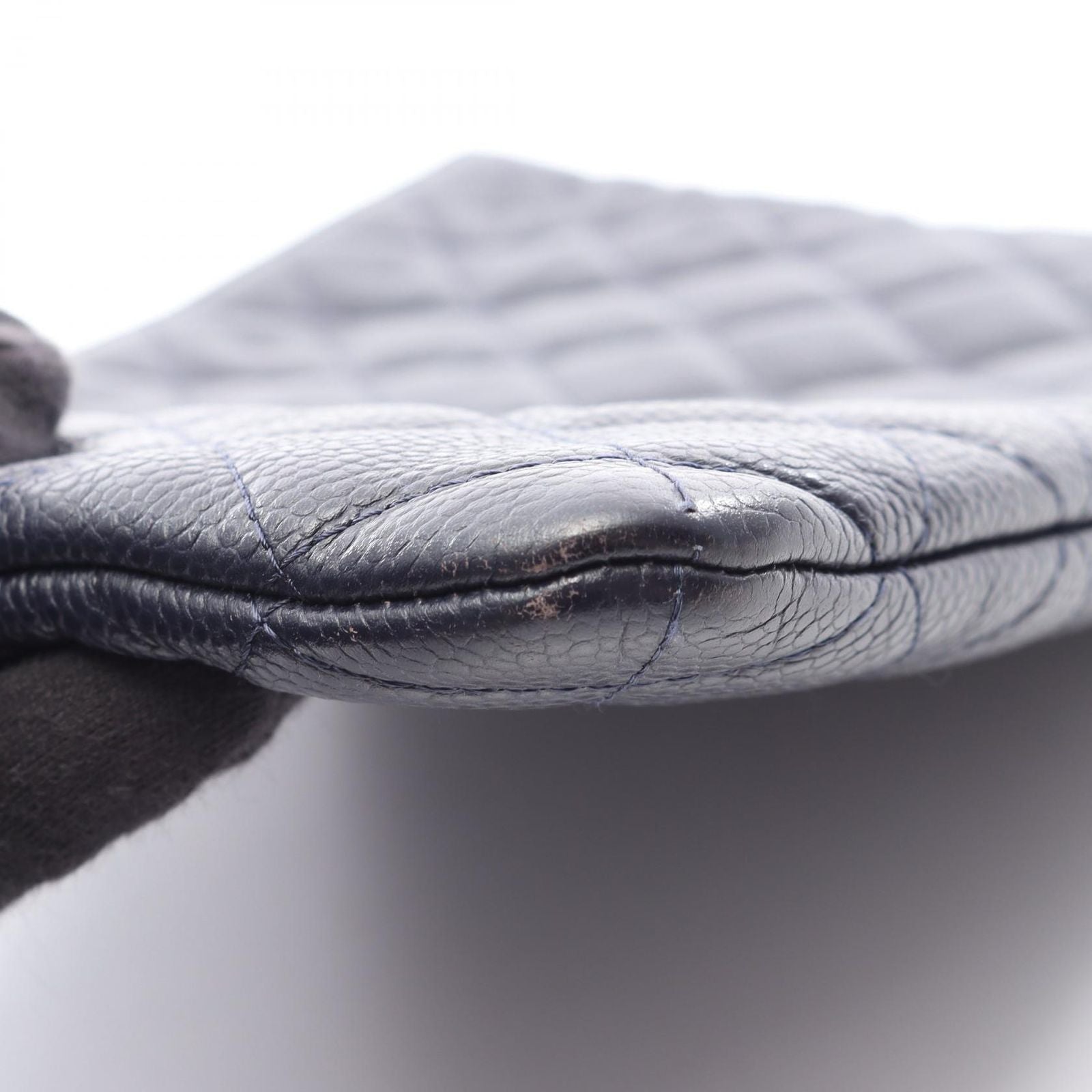 Chanel Clutch Quilted Navy Caviar Leather — view 8