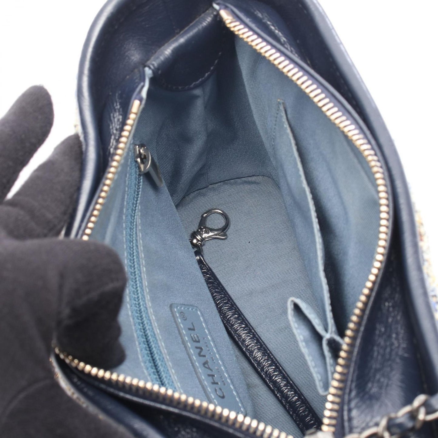 Chanel Shoulder Bag Gabriel de Small Hobo Navy Multi Fabric Leather Chain — view 3