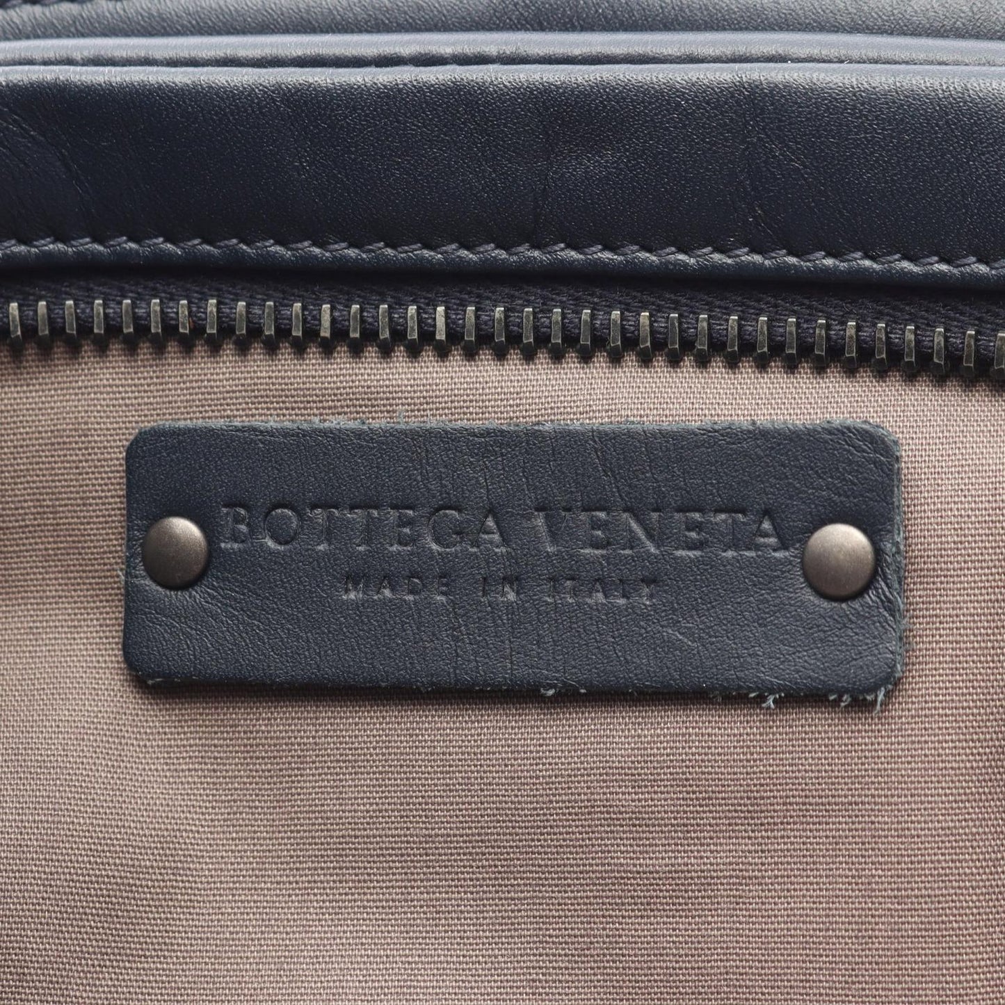 Bottega Veneta Waist Bag Intrecciato Navy Leather — view 4