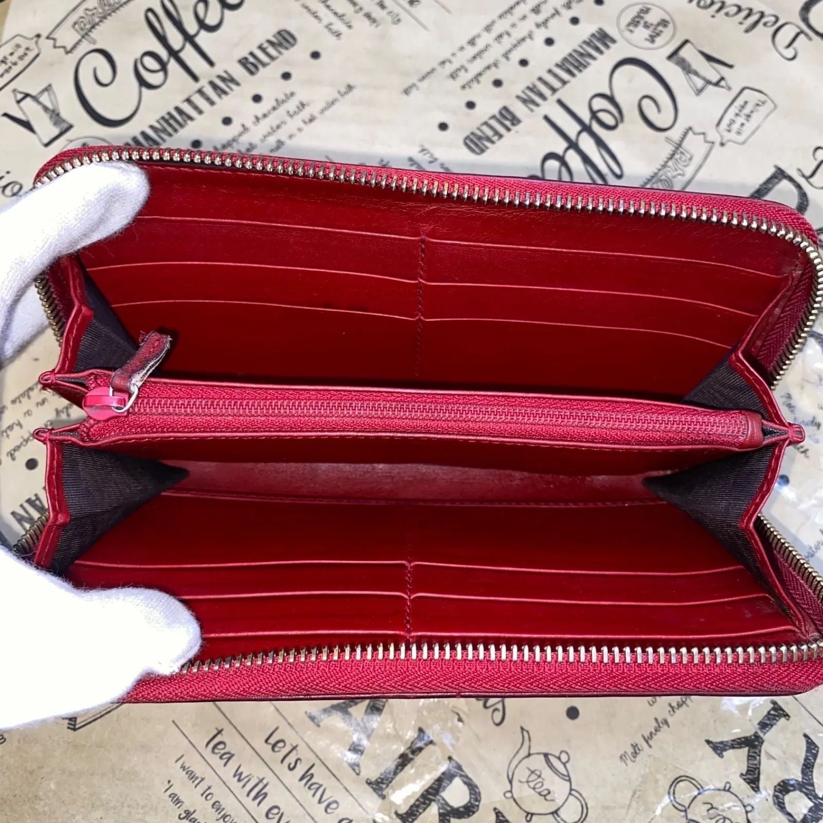 Gucci Wallet Micro GG Leather Red Round Card Billfold Coin — view 9