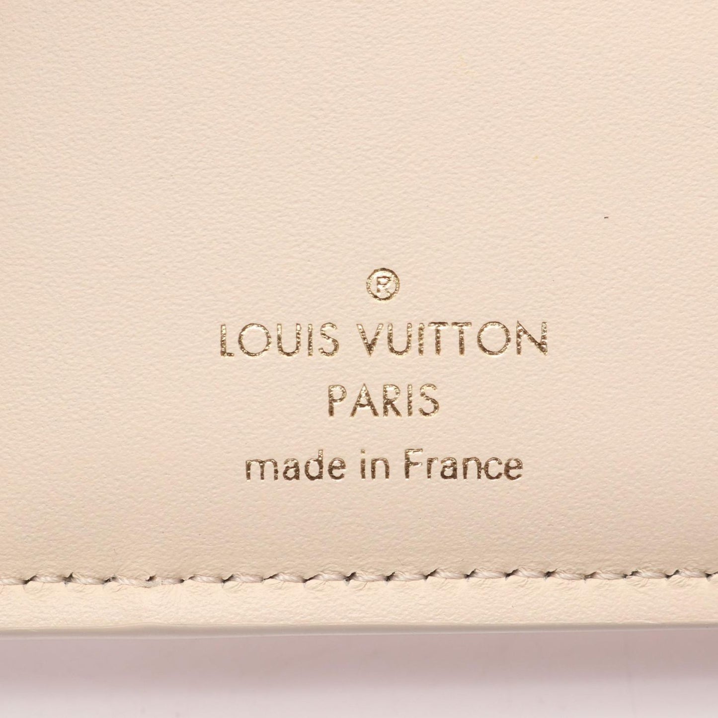 Louis Vuitton Trifold Wallet Portefeuille Capucines Compact Quartz Leather Watch — view 5