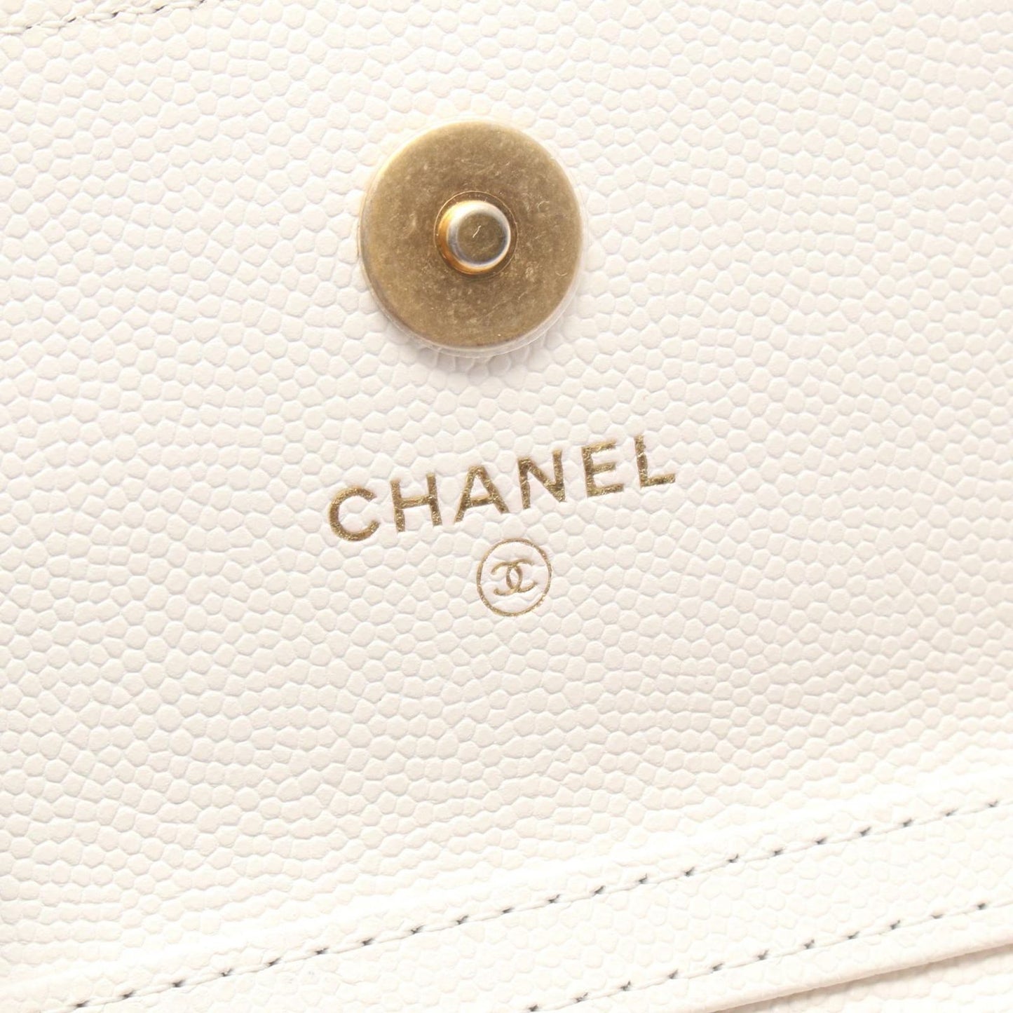 Chanel Shoulder Bag Quilted White Caviar Leather with Chain Card Case — view 4