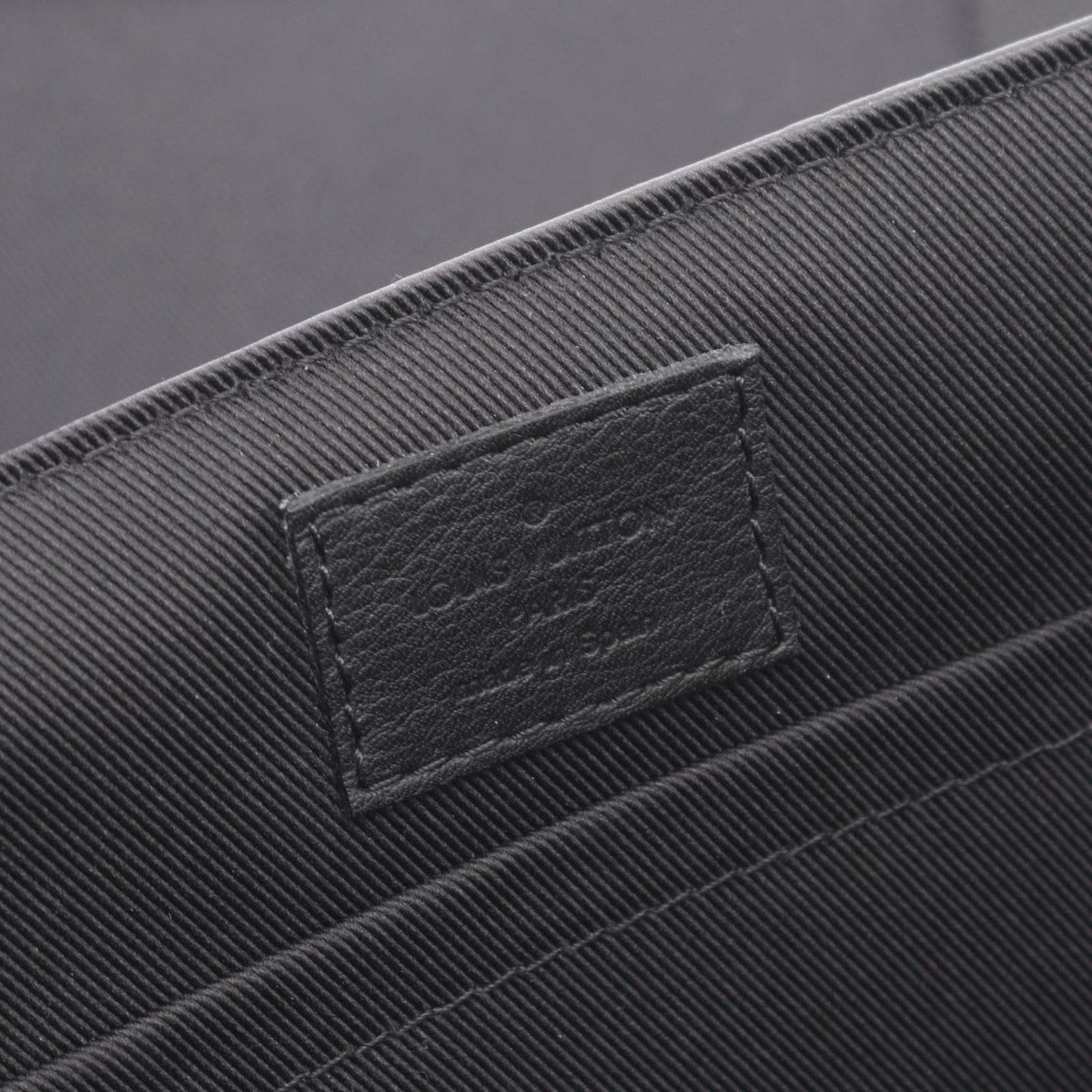 Louis Vuitton Shoulder Bag Messenger Voyage PM Monogram Shadow Noir Leather — view 4