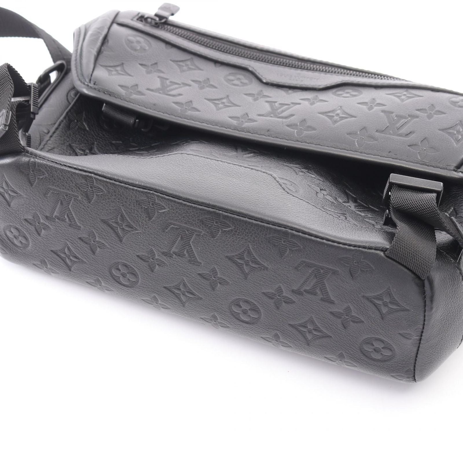 Louis Vuitton Shoulder Bag Messenger Voyage PM Monogram Shadow Noir Leather — view 5