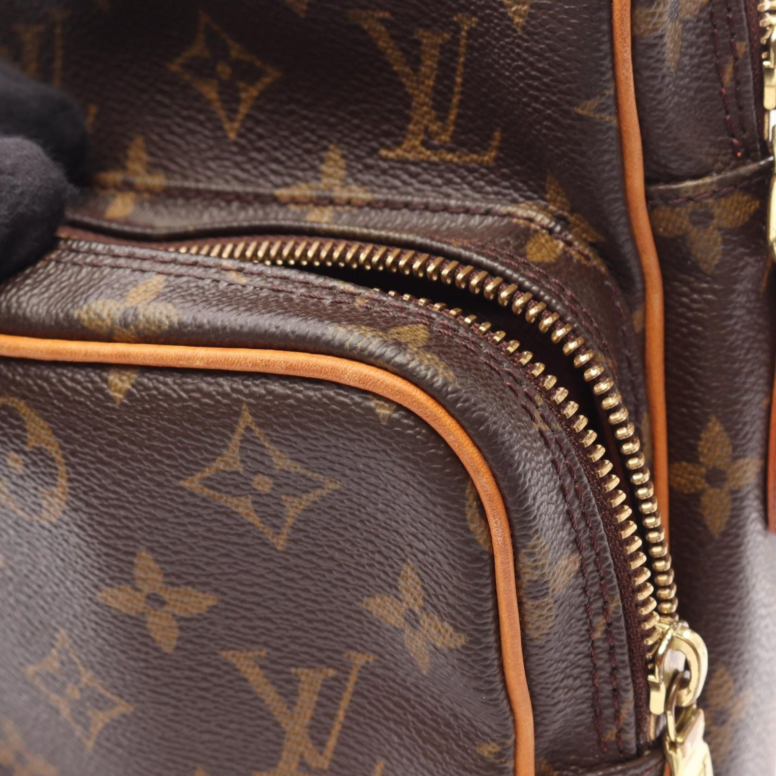 Louis Vuitton Shoulder Bag Amazon Canvas Leather — view 8
