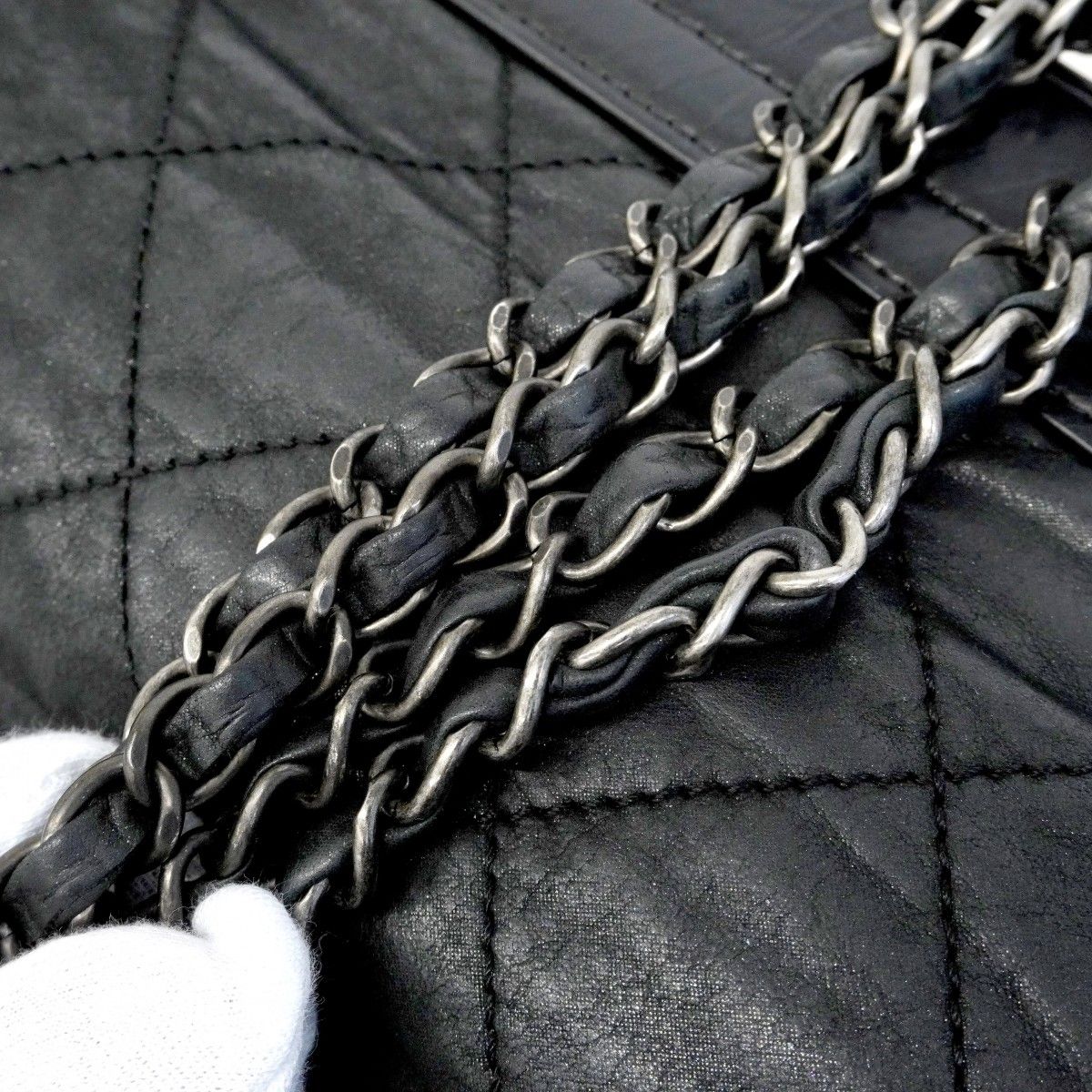 Chanel Sale Shoulder Bag Quilted Leather Black Silver — view 8