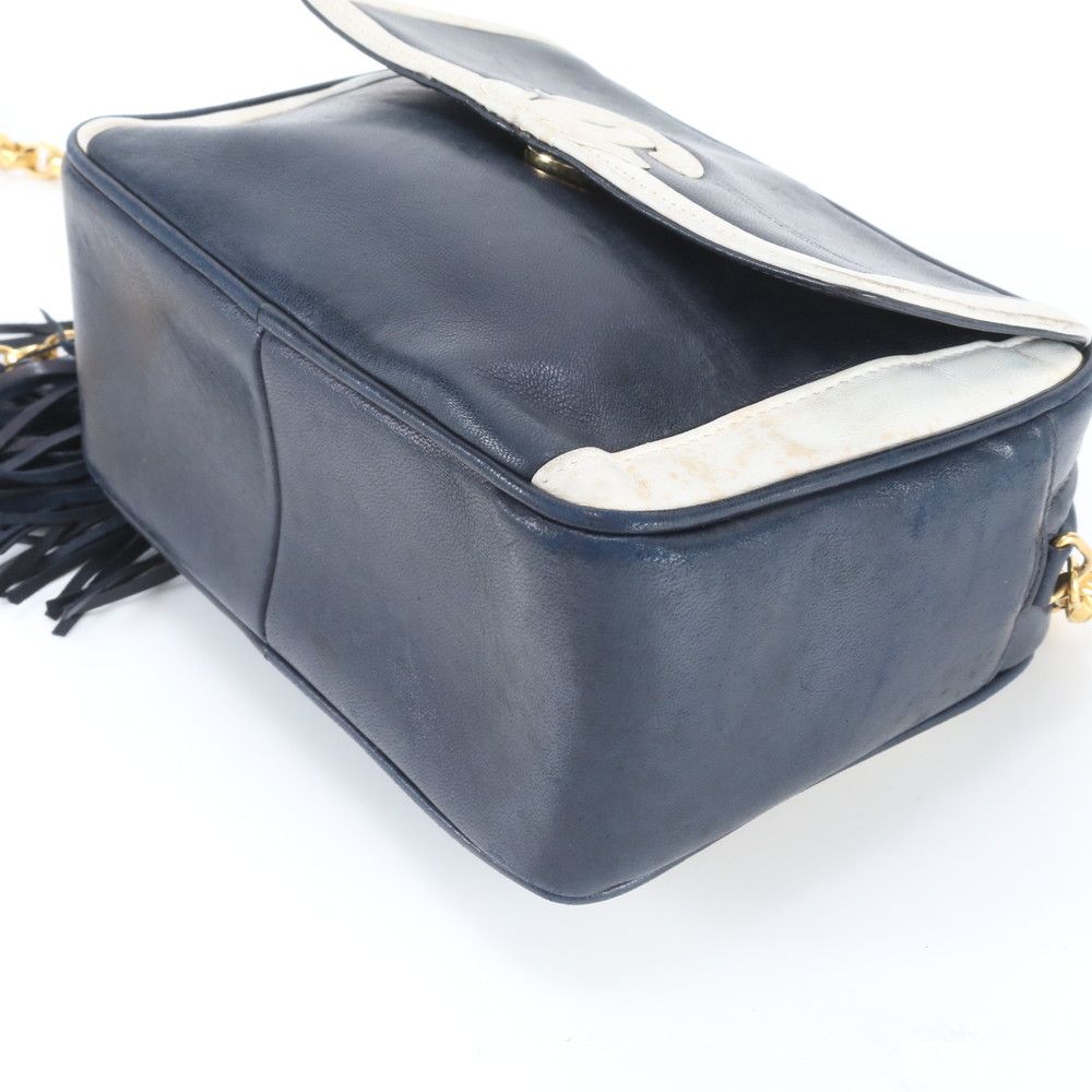 Chanel Lambskin Leather Chain Shoulder Bag Crossbody — view 5
