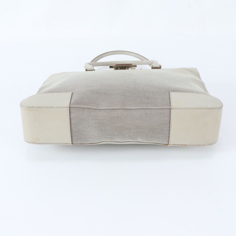 Gucci Logo 002 Leather Tote Shoulder Hand Gold — view 6