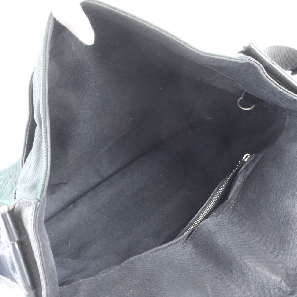 Louis Vuitton Taiga Victor Leather Business Bag Crossbody Shoulder Document — view 7