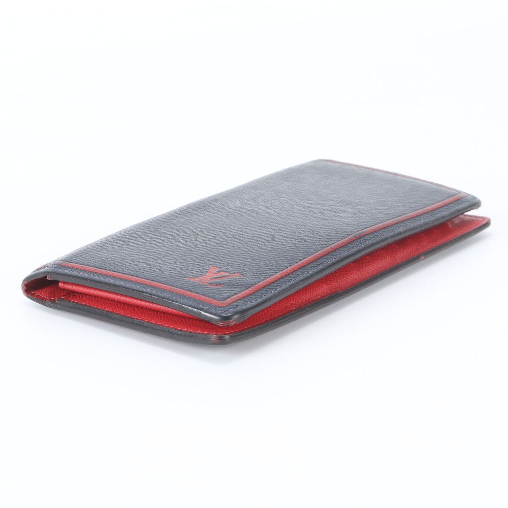 Louis Vuitton Taiga Portefeuille Brazza Leather Wallet Bifold — view 3