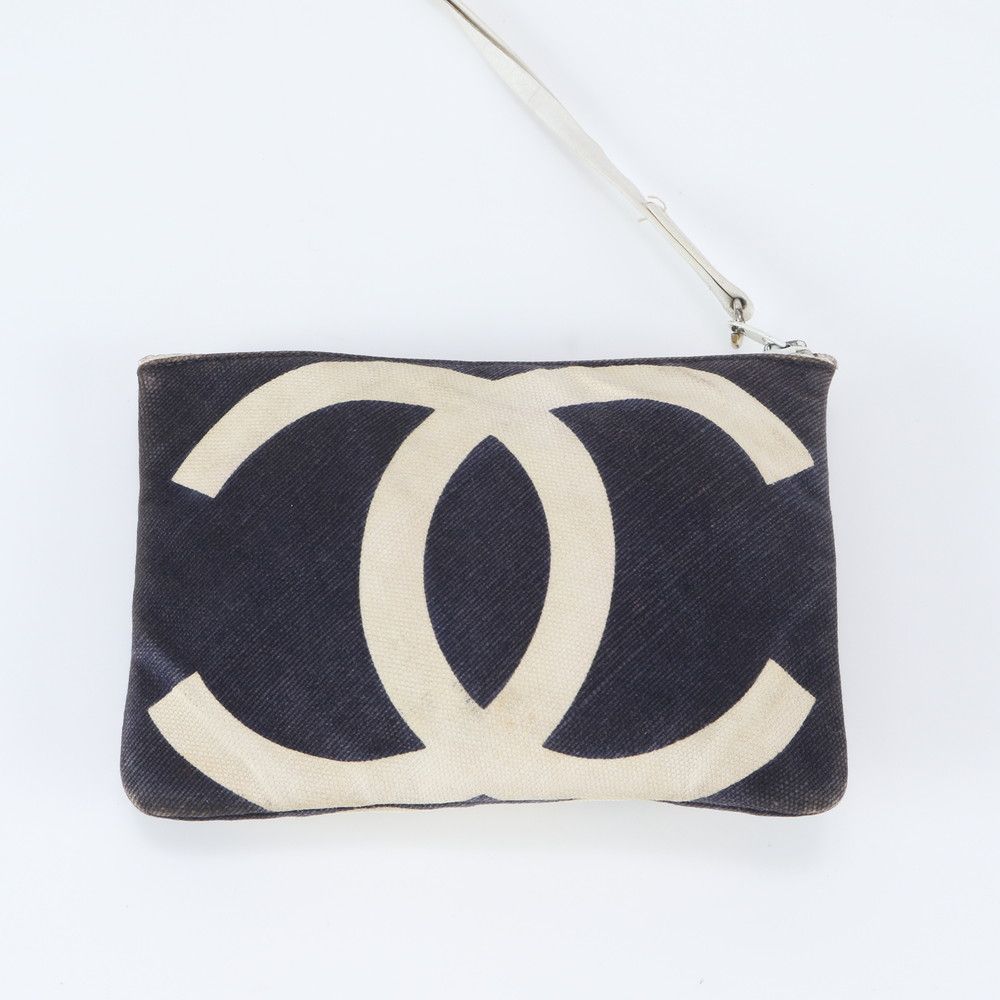 Chanel CC Logo Chain Tote Shoulder Hand — view 9