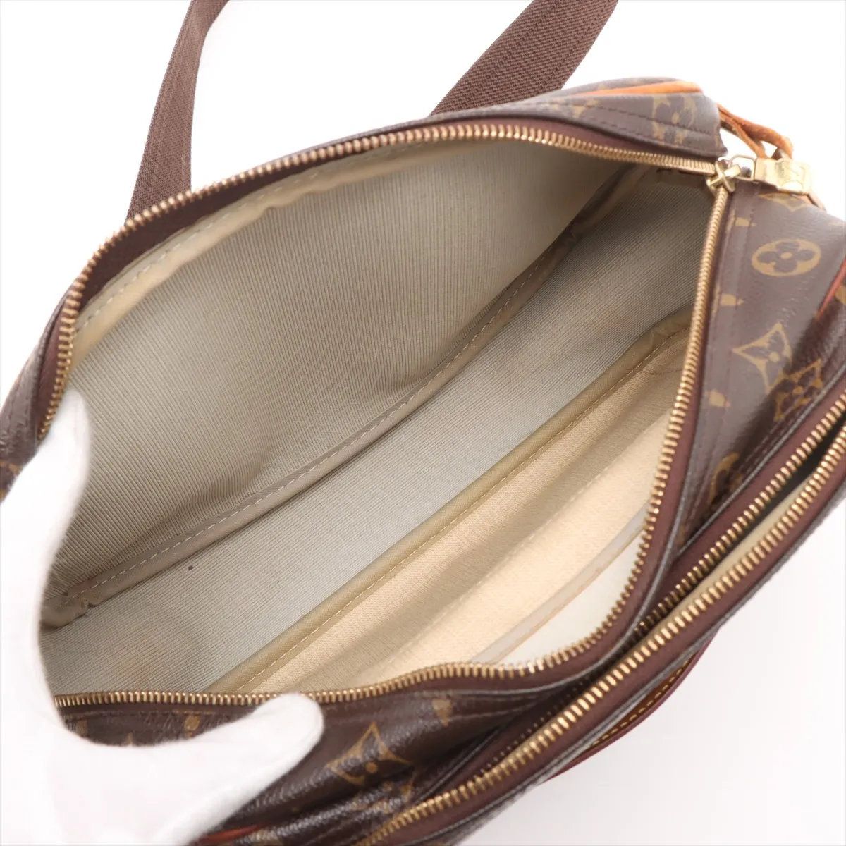 Louis Vuitton Monogram Reporter PM Leather Shoulder Bag Crossbody Messenger — view 7