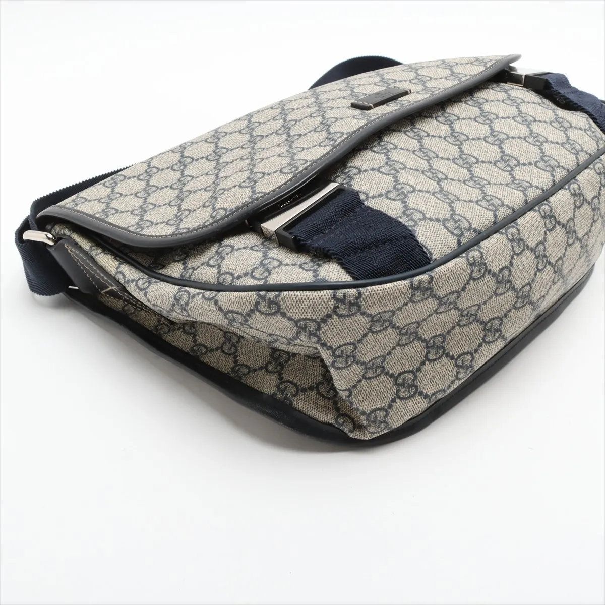 Gucci GG Supreme Leather Shoulder Bag Crossbody Messenger Navy — view 4